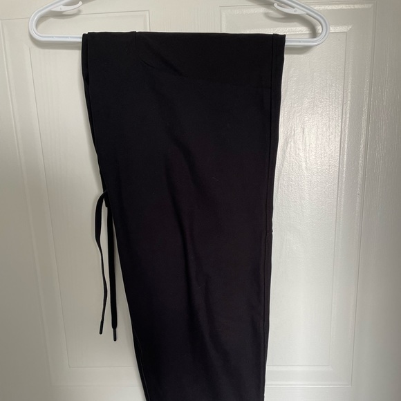 Lululemon men’s joggers pants - Picture 2 of 4